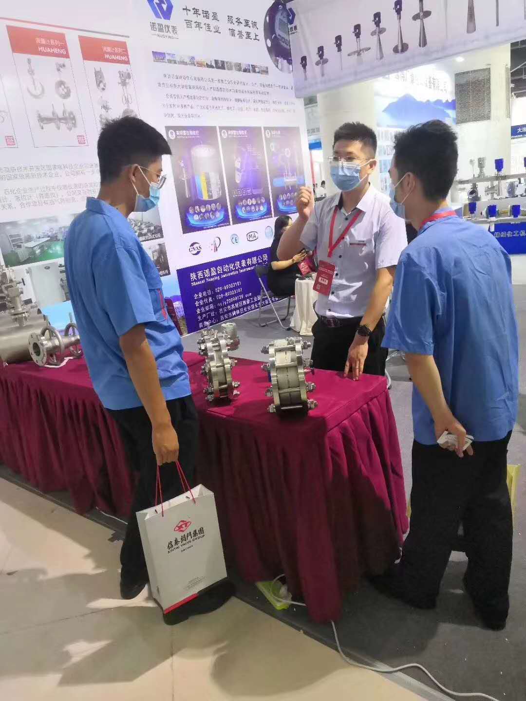 【華恒OEM定制廠家】華恒儀表廠家山東國(guó)際展會(huì)交流